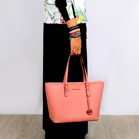 Sold - Picture 6 of 9